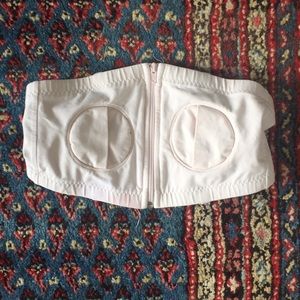 Adjustable Lansinoh “hands free” pumping bra